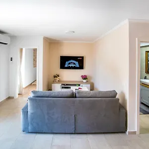 https://emma-appartment.in-istria.net